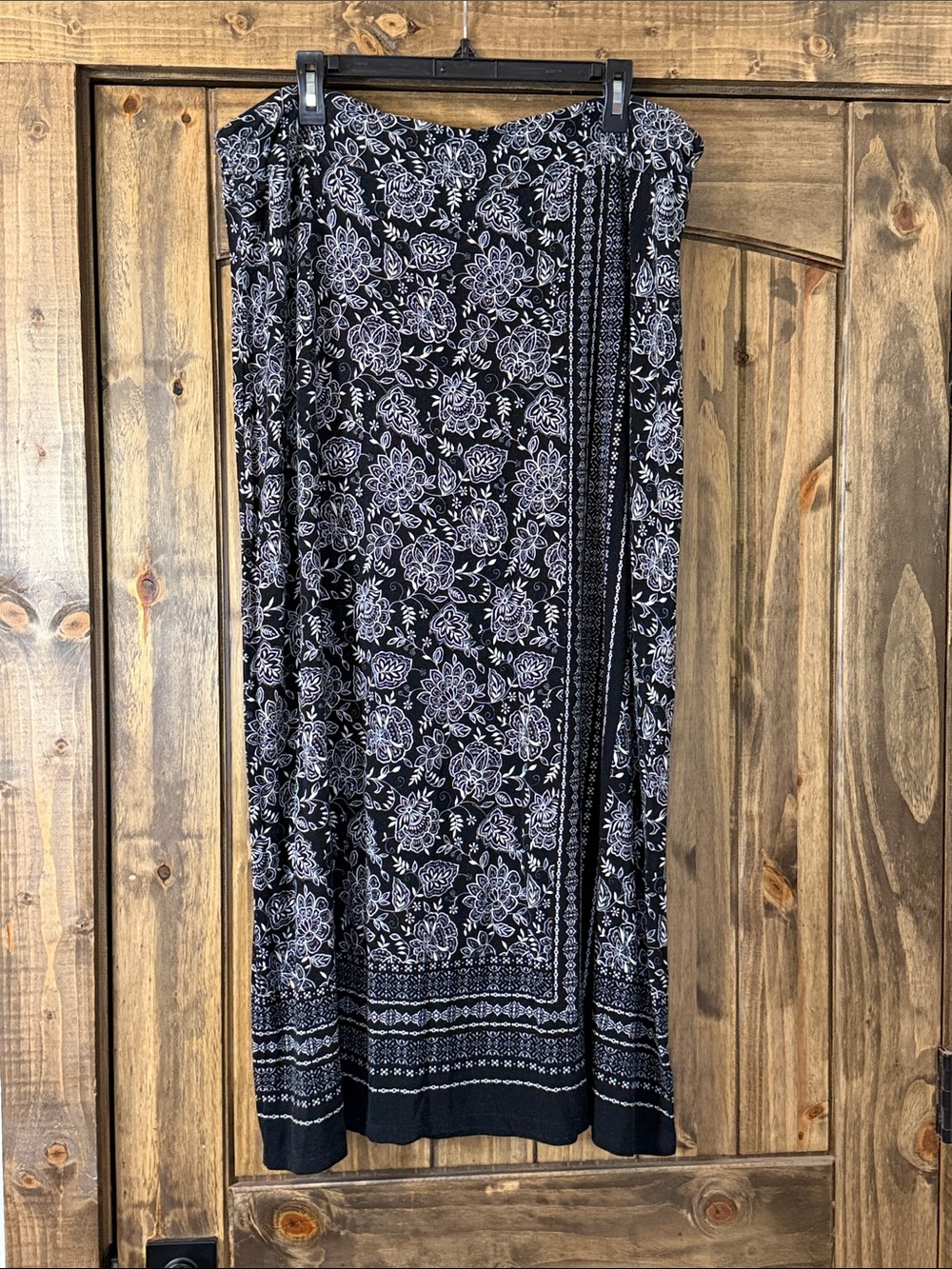 Liz Claiborne Black Maxi Skirt with White Floral Print